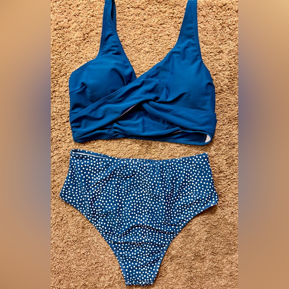 NWT Still in packaging Shein Curve 2 piece high waisted bikini Blue/white Pretty